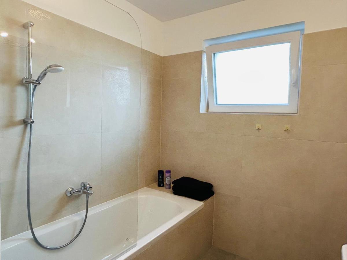 Garden - Free Parking - Modern Apartment Wien Ngoại thất bức ảnh