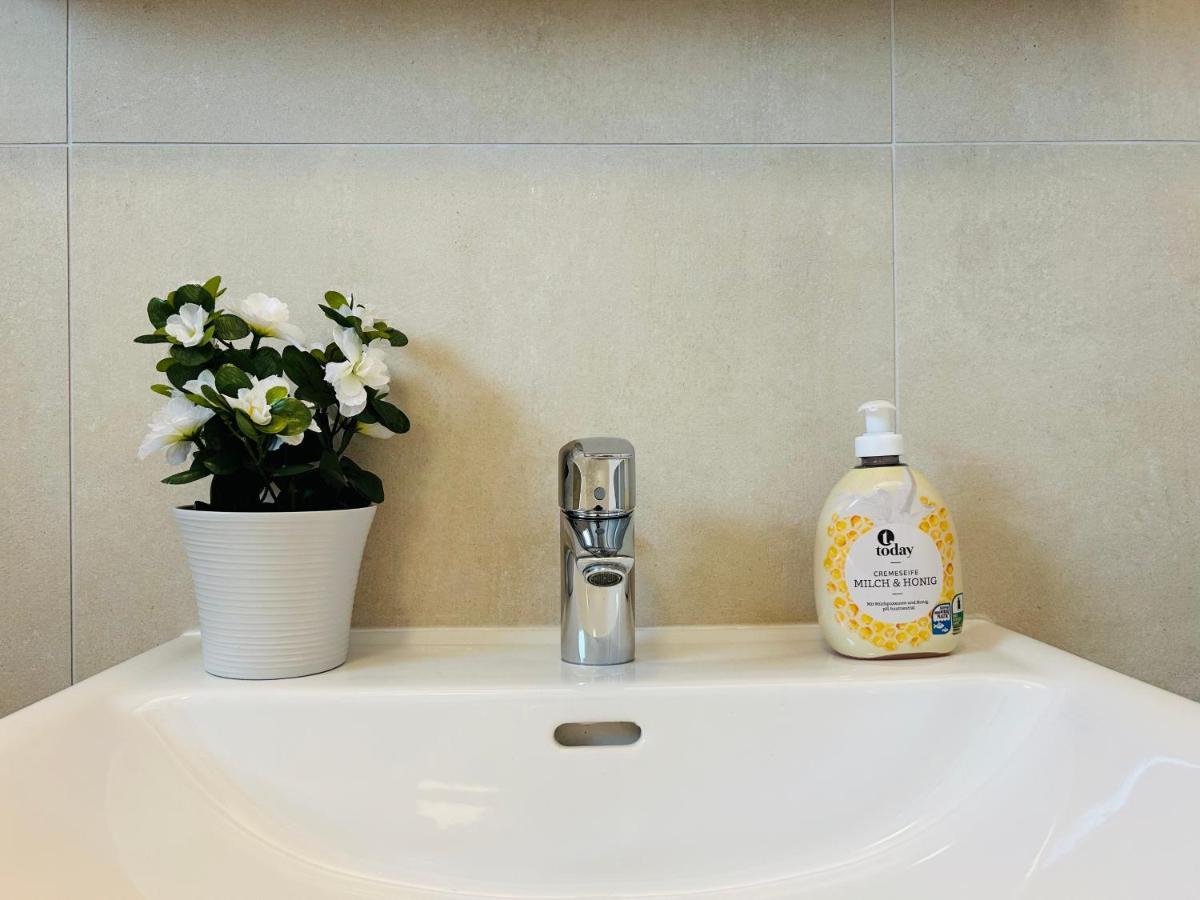 Garden - Free Parking - Modern Apartment Wien Ngoại thất bức ảnh